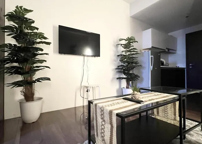Iris Affordable And Neat Staycation At Air Residences Makati 3*