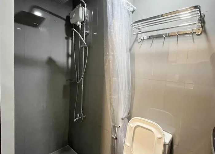Iris Affordable And Neat Staycation At Air Residences Makati 3* Manila